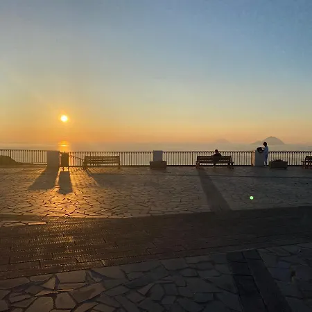 Centro Storico Flat 7 Mins From Port Apartman Lipari