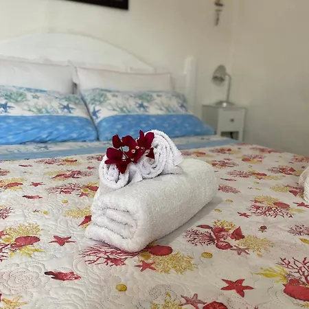 Centro Storico Flat 7 Mins From Port * Lipari