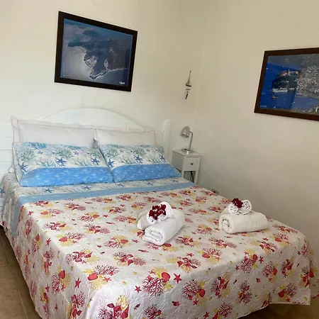 Centro Storico Flat 7 Mins From Port Apartman